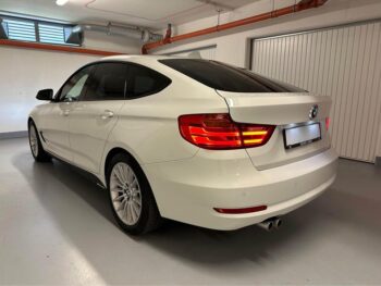 BMW 330D Gran Turismo (GT)